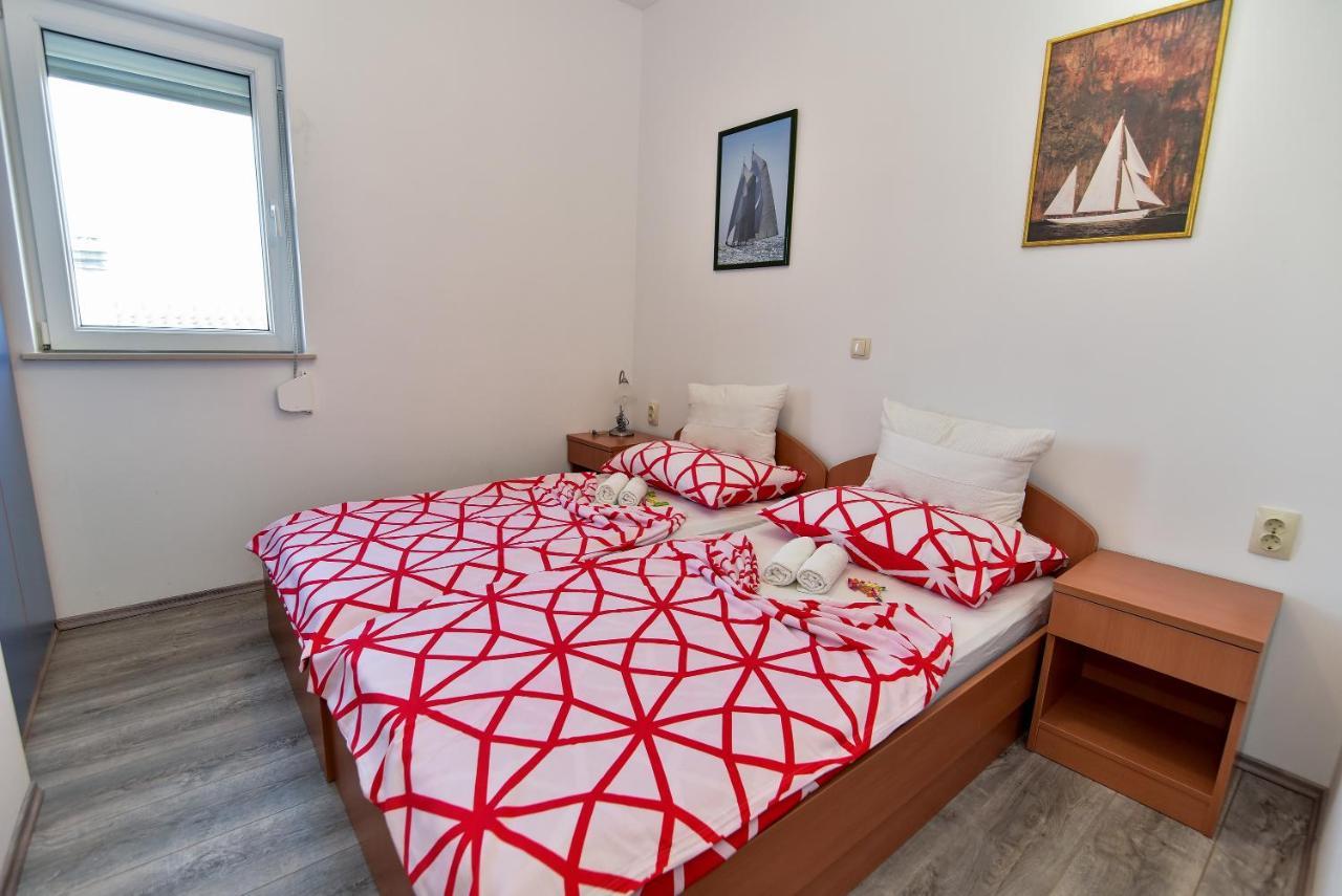 Apartment Luna Vir